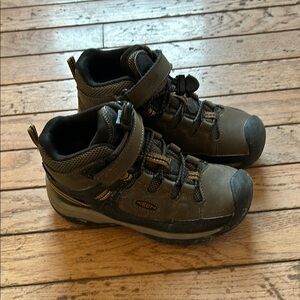 Keen Brown Kids Hiking Shoes